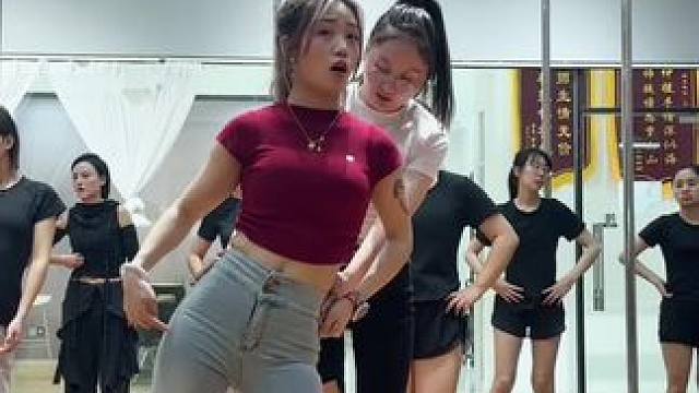 28岁宝妈零基础学舞蹈，梦想是成为一名舞蹈老师改变自己的人生 #舞蹈 #成人零基础舞蹈培训 #舞蹈改