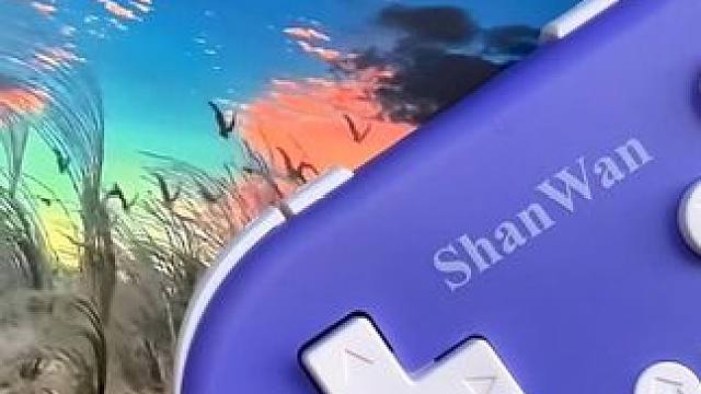 迷你蓝牙小手柄，随时随地来一盘游戏#街机游戏 #热门游戏 #手柄 #游戏手柄推荐