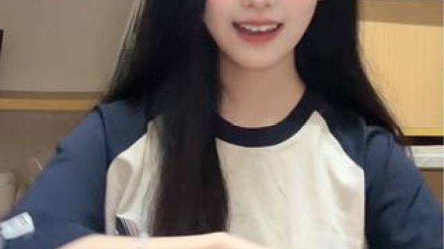 定格在这瞬间～#甜妹 #手势舞