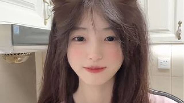 在你左右～ #甜妹  #黑长直