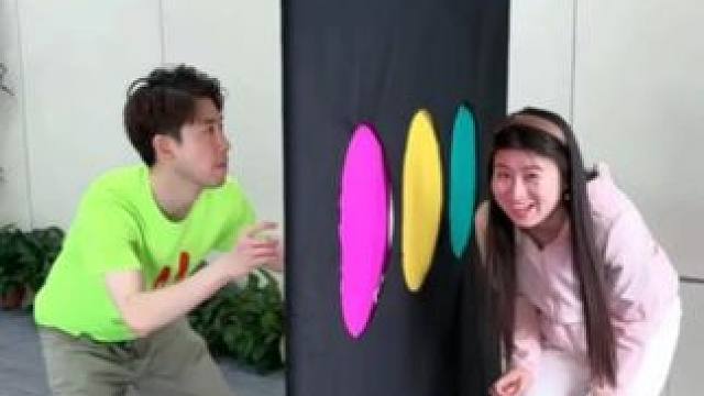 极限三选一又又来了，最后一个太过份了 #办公室游戏#真会玩系列  #迷你可爱多功夫熊猫 #可爱多 #