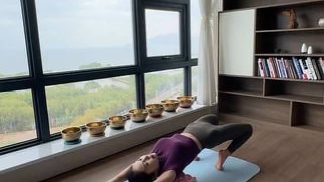 这个动作滚掉大厚背，练完真的很轻松舒服了！#滚背#一起锻炼