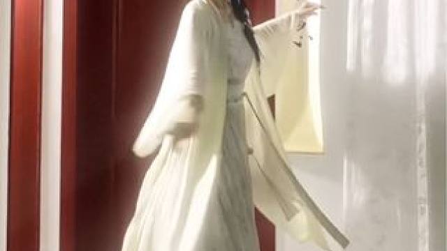 满园春色关不住～ #古典舞 #相思遥 #古风