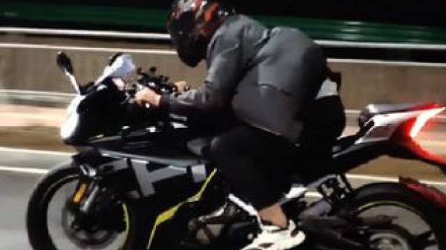 即使再怎么不堪，至少我还有它陪着我#机车 #春风250sr #得吃车 #春风动力