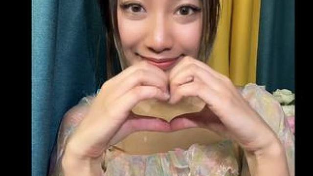 #今天长这样 #突然出现 #宅家拍 
比个心