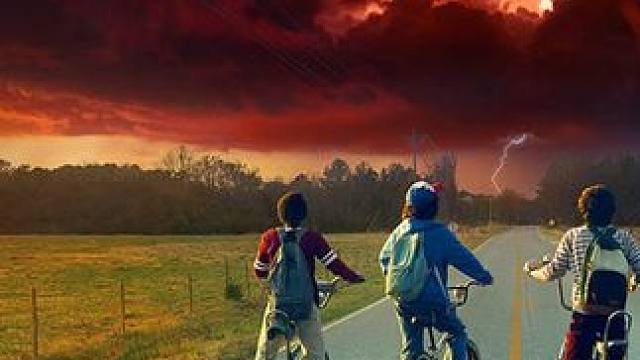 （2/3）网飞9.4分神剧，一秒上头根本停不下来 #好剧推荐  #影视解说 #悬疑 #奇幻