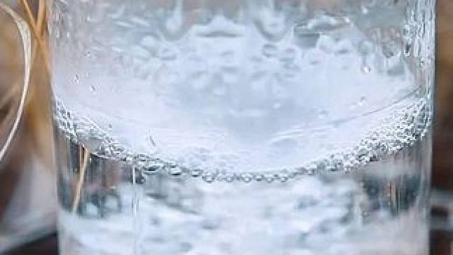 男人无意间发现一件诡异的事