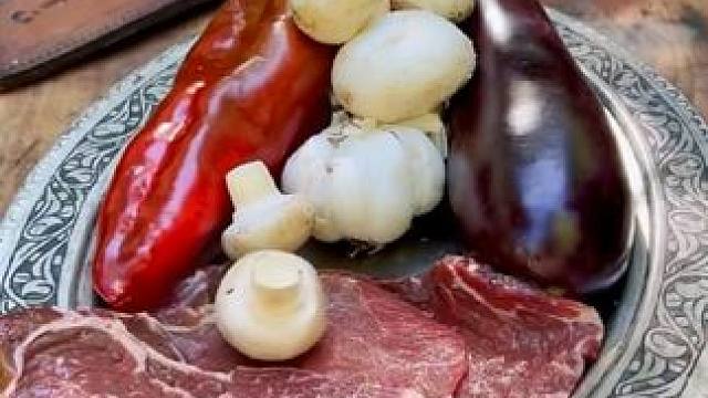 户外制作芝士牛排堡#户外美食 #户外美食制作 #户外野餐