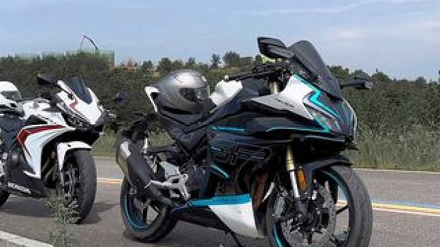 春风450sr和本田cbr 400r相比最大的优缺点是什么？#450sr #本田cbr #爱机车爱生