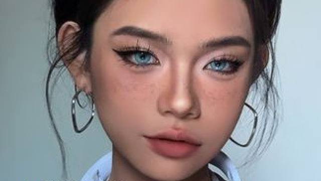 亚裔感黑皮辣妹妆教！信我！新手也能帅出新高度！ #新手化妆教程 #黑皮妆容 #黄黑皮 #妆容教程#亚