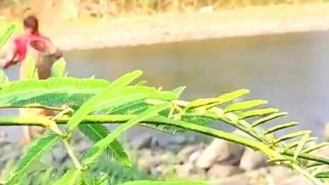 森林生存烹饪——用辣椒酱煮章鱼西瓜吃