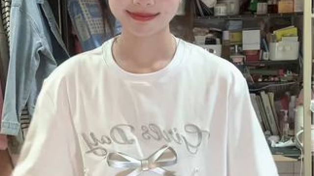 寝室长大人心系一室姻缘 #寝室长上分 #甜甜的手势舞 #女大学生