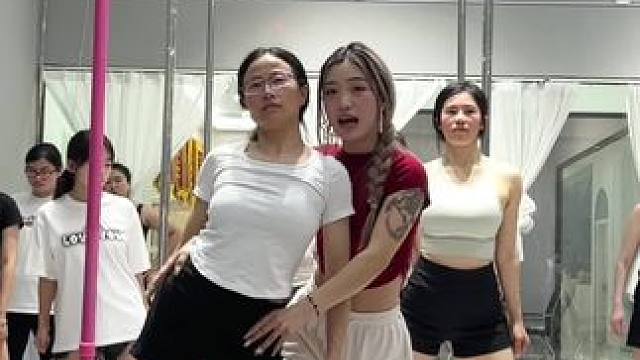 一学就会c字胯，大家学会了嘛！ #舞蹈 #胯部基本功 #成人零基础舞蹈培训