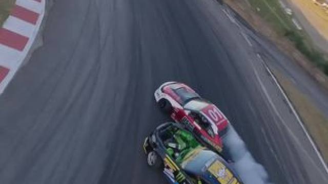 虽然接触的赛车运动种类很多，但看来看去还是飘移最帅！#飘移 #赛道 #专业车手 #后驱车的魅力 #竞