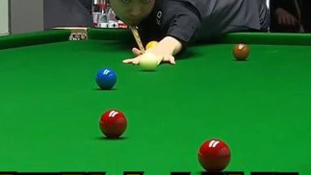 斯佳辉再胜杰克琼斯！世界锦标赛超级长台太准了，83比1彻底轰翻 #斯诺克 #台球 #一杆清台 #台球