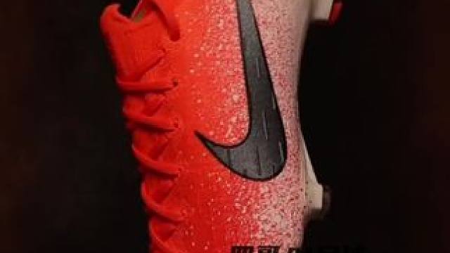 #唯有足球不可辜负 #dou来足球季 #足球 #遇见足球 #足球鞋 经典战靴欣赏