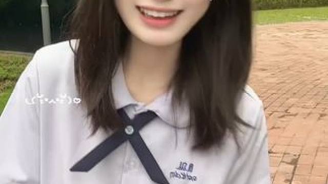 我承认只有你让我爱得发狂～ #bgm一响甜妹登场 #甜妹统治世界 #短发 #手势舞