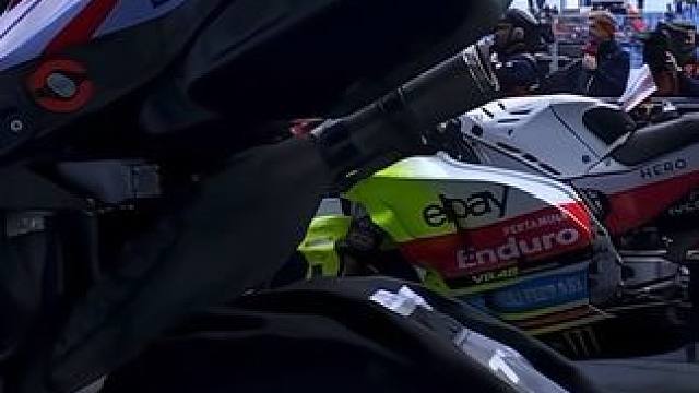 “恭喜马王拿下西班牙杆位发车，贝塞奇第二发车，马丁第三发车，巴格尼亚第七发车，阿科斯塔第十发车，小夸