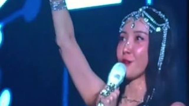 这个荧光棒出现的字母是我的名字#于文文 #我喜欢的女孩 #巡演 北京收官站#浪漫