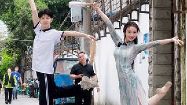 不齐姐弟1.0 #双人舞 #姐弟日常 #天下的乌鸦一般黑合跳版