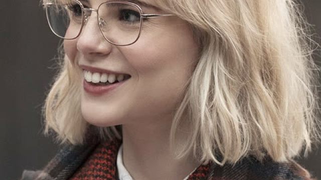 火车上两人一见钟情，却没有留下彼此的联系方式 #美剧  #电影解说  #爱情片