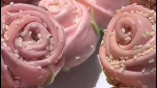 #热点 #粉色系 #街边美食 #玫瑰花馒头