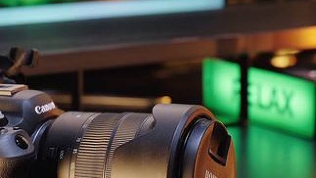 绿巨能充电仓 一款很好用的快充充电盒，充电速度很快，还能对外给手机等其他设备充电！手感很棒，颜值没得