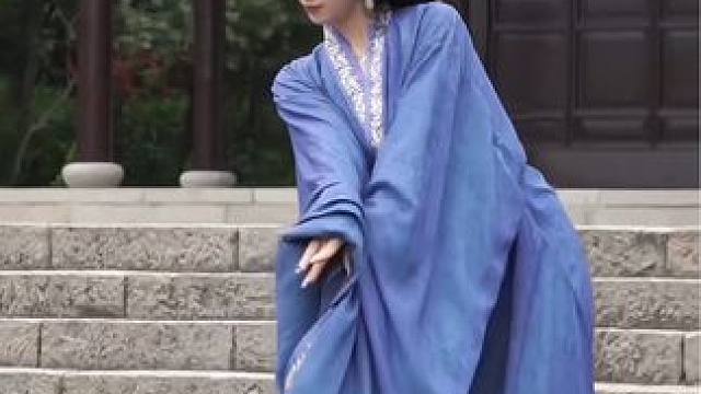 战国袍|  “将军，三千年了，还要我等到什么时候?” #战国袍 #战国袍的宿命感 #虞姬 #汉服 #