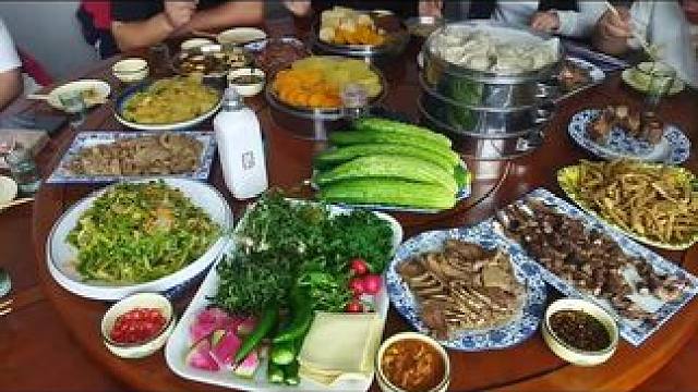 全马宴，以前马肉是规定皇家贵族吃的。#那些尝一口就忘不掉的特色美食 #真材实料才能做出好味道 #味道