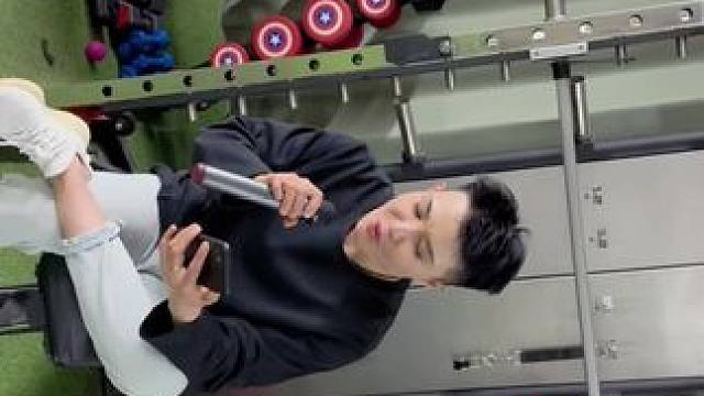 #积极向上的生活态度 又是被你们虐开心的一天
早课跟练完事
跟大家一起运动的时间总是过的那么快