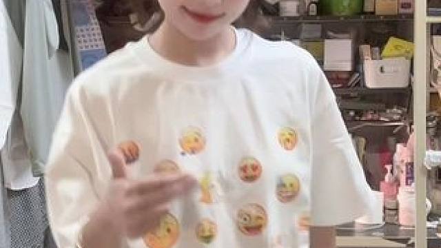  #小火人 #一学就会系列 #女大学生 #扭一扭