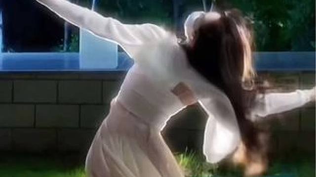 穿越人海我在望着你呀#迷雾氛围舞挑战 #在迷雾中等一个回答