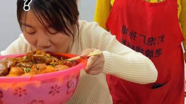 好不容易来一趟，肯定要吃全家福~#螺蛳粉