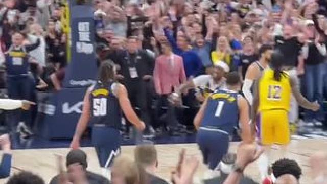 穆雷准绝杀！掘金4-1湖人晋级约基奇 25+20+9，穆雷 32+7；詹姆斯 29+9+11，浓眉 