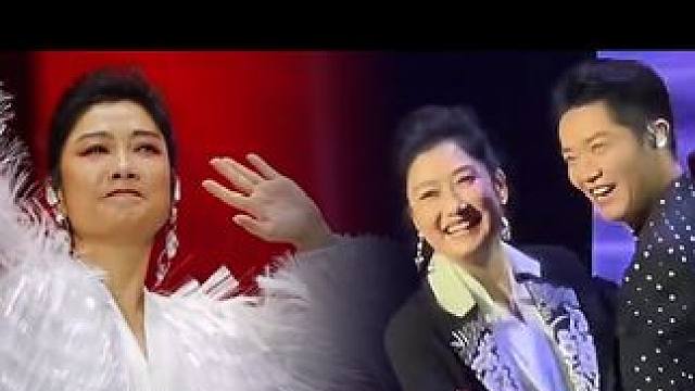 “没有粉丝”凤凰传奇，演唱会堪比军训现场，没有一张嘴是闭着的 #凤凰传奇 #凤凰传奇演唱会