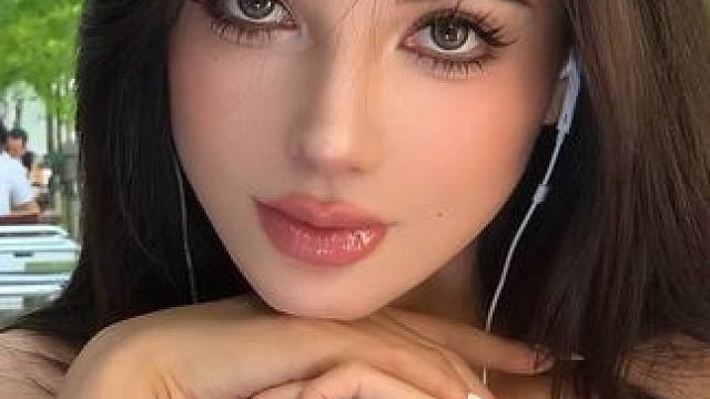 夏天就要自由自在#今日妆容 #黑皮辣妹妆 #citywalk #日常vlog