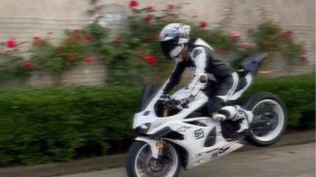 不要短暂的陪伴，希望每个明天你都在#凯越450rr #机车 #kove凯越机车 #凯越刺鸟