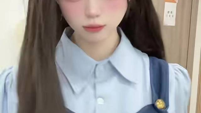 不许说我不好看