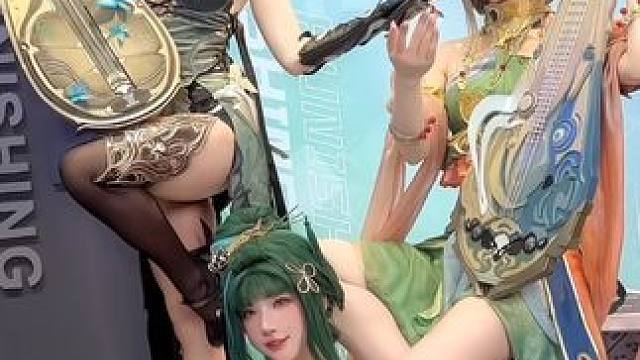 “你来了，指挥官。茶刚刚沏好，需要现在为你斟上吗？”，为指挥官带来今日的漫展精彩影像~
出镜cose