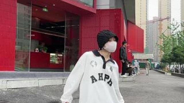 #SPOT舞蹈挑战 #ZICO #JENNIE 打卡了一下新老狗～变化太大啦