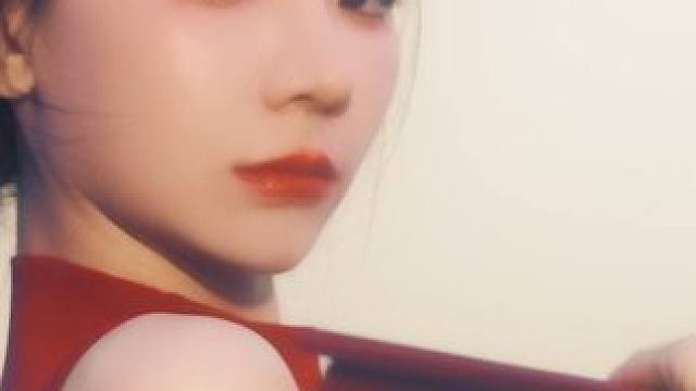 艳歌余响，绕云萦水。#国风合伙人 #水墨山水 #马面裙