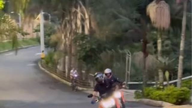 #专业动作请勿模仿 新手骑这车真好上手