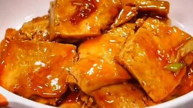 洋葱炒豆腐的做法来了，赶紧做起来试试吧#学会快去试试吧 #懒人美食教学 #我的厨房日记