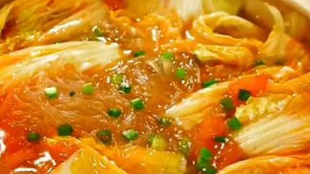 给大家分享西红柿炒粉条的做法，赶紧做起来试试吧#学会快去试试吧 #懒人美食教学 #美食教程