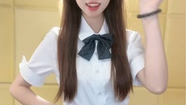 夏天啦#笨蛋美女 #清纯甜美 #甜甜的手势舞