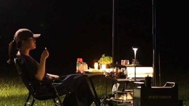 去山里露营吧，做美食看电影，头顶繁星眼里满月。#露营 #户外野餐 #一起去露营吧 #露天电影 #打开