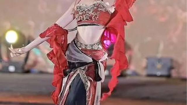 她可是你最得意的金丝雀#西域舞姬  #不出济南看敦煌 #不出济南感受神话故事