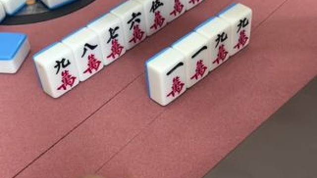 太难了，只知道胡对倒，摸个八万看蒙了，高手在哪，快来帮我看看#富豪麻将  #麻将