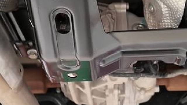 旅行者差速锁护板 免费更换啦，给捷途汽车点赞#捷途旅行者 #捷途汽车 #自驾游 #户外露营 #护板