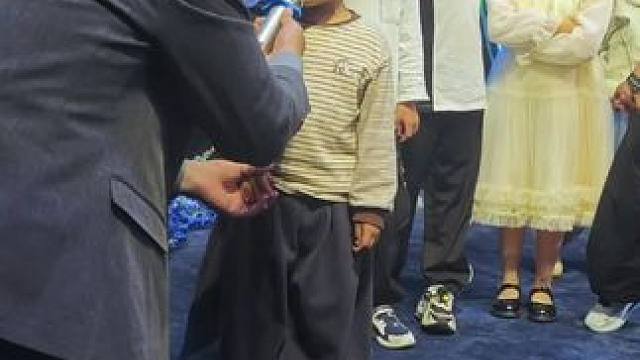 哈哈哈哈哈，叫的真顺口#万万想不到 #婚礼那天 #萌娃 #新婚现场